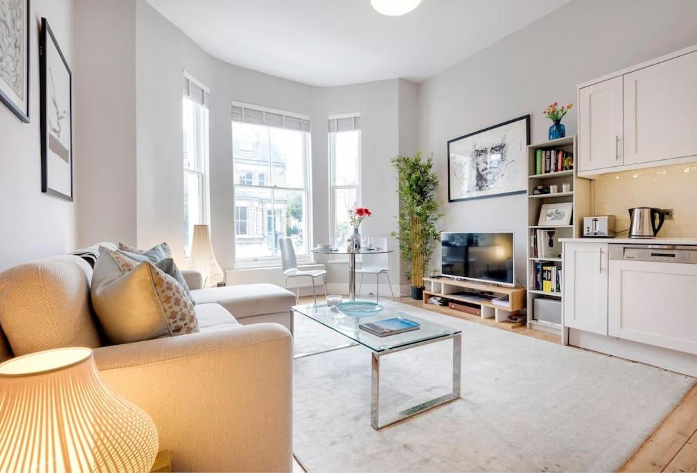 شقة Contemporary Clapham Living لندن المظهر الخارجي الصورة