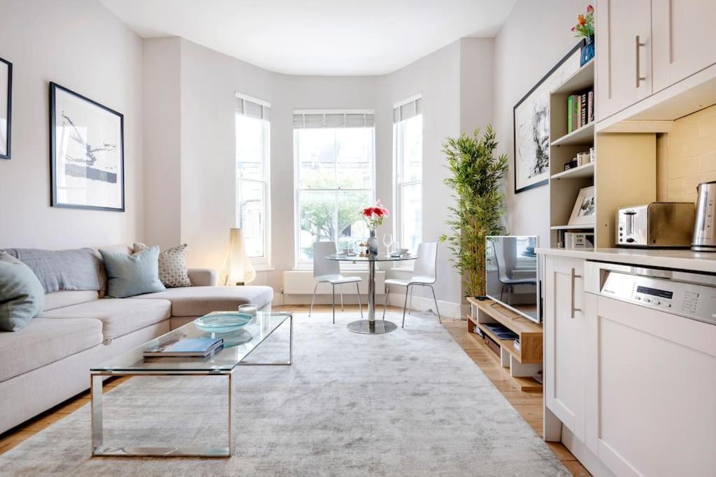 شقة Contemporary Clapham Living لندن المظهر الخارجي الصورة